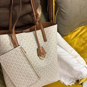 Michael Kors Cream and Tan Signature Tote:wristlet (2 items) set